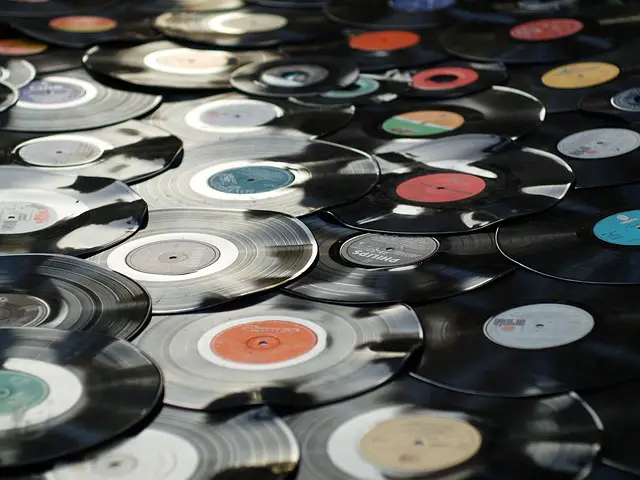 The Evolution of Music From Vinyl to Streaming